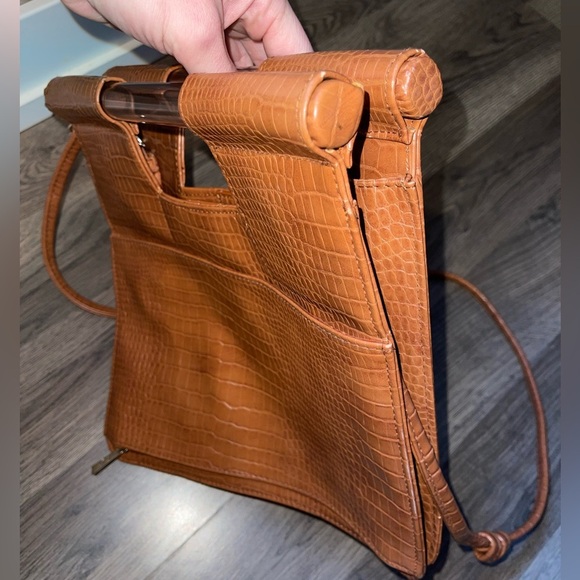 Beis Crossbody purse - Picture 4 of 4